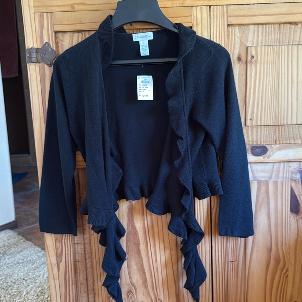 NWT Cropped ruffled sweater
